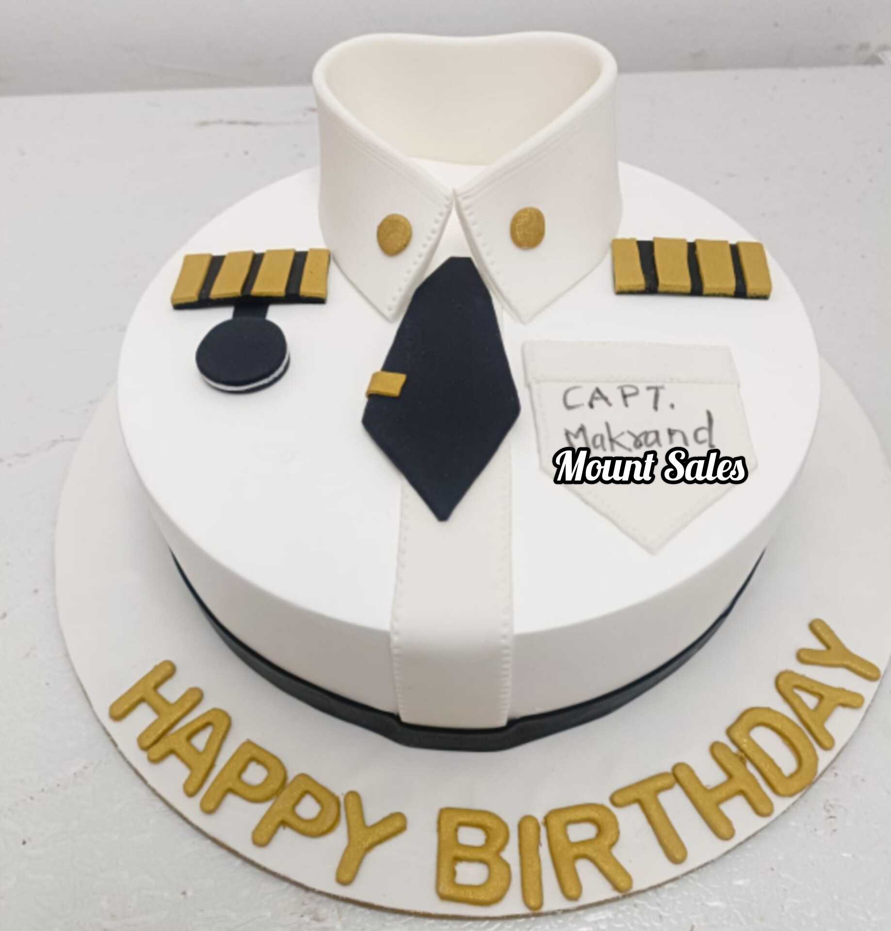 Premium RED N White Velvet Cake